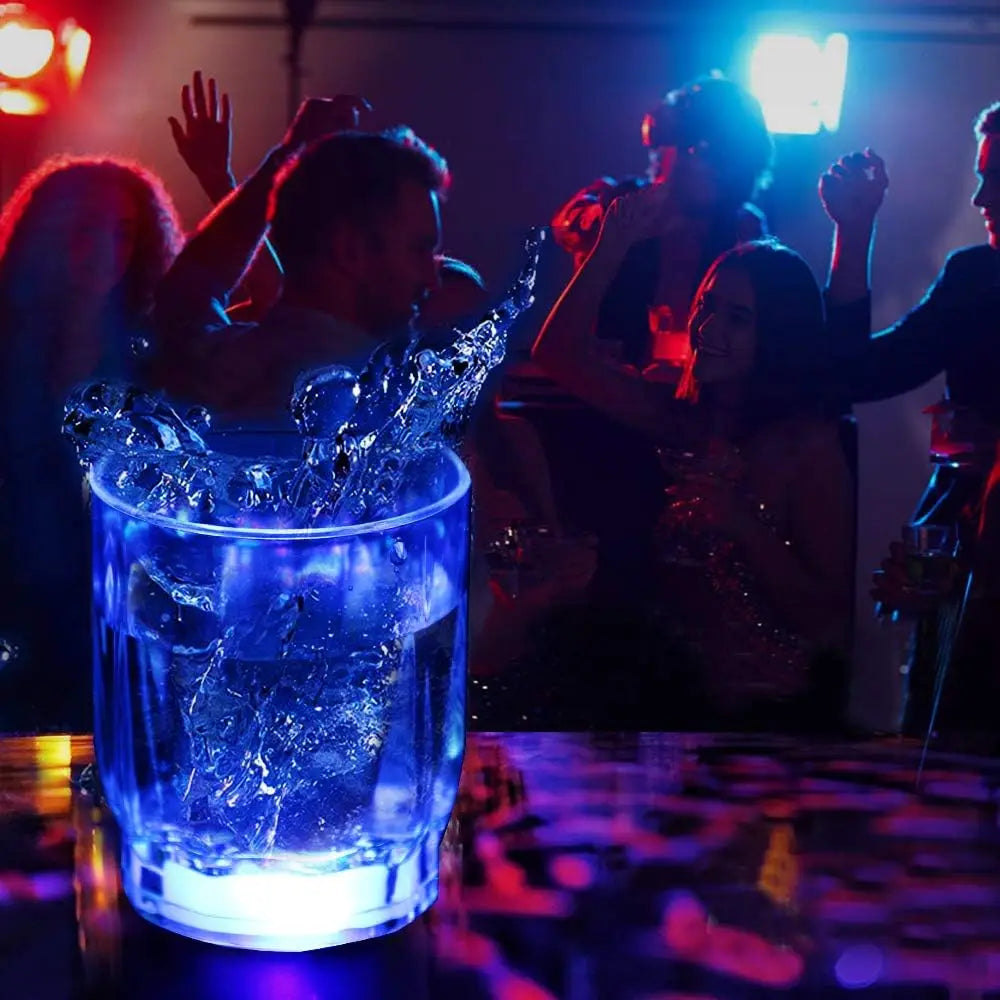 LED Shotgläser – leuchtende Partybecher